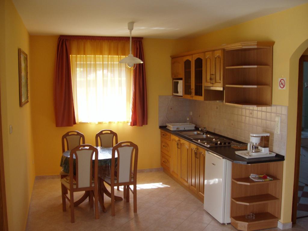 Katalin Apartmanhaz Zalakaros Buitenkant foto